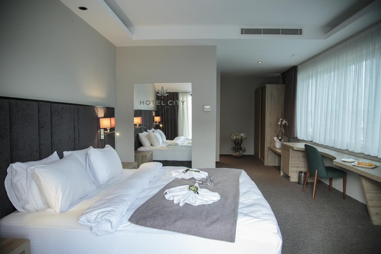 Hotel City Inegoel Zewnętrze zdjęcie